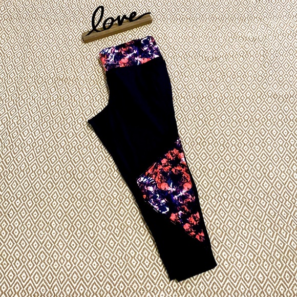 Livi Active Pants - LIVI plus size 18/20 floral leggings